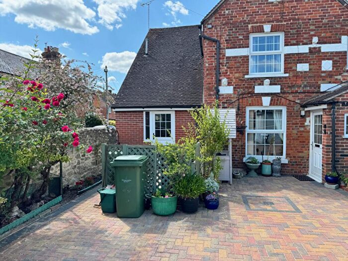 1 Bedroom End Of Terrace House For Sale In Winterborne Road, Abingdon, OX14