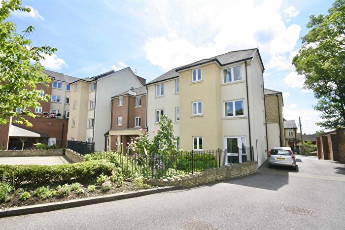 2 Bedroom Flat For Sale In Castle Lodge, Gladstone Road, Chippenham, SN15