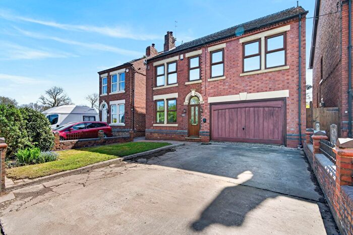 4 Bedroom Detached House For Sale In High Bank, Denby Village, Derbyshire, DE5