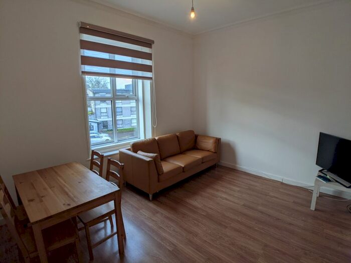 2 Bedroom Flat To Rent In Mitford Road, Fallowfield, Manchester, M14