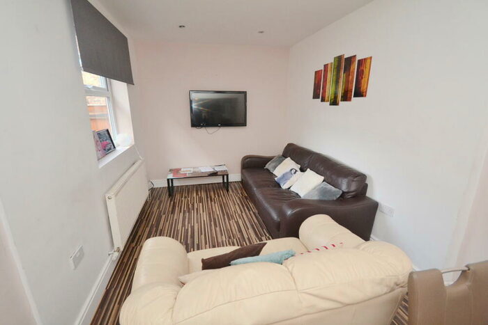 6 Bedroom Terraced House To Rent In Filey Road, Fallowfield, Manchester, M14