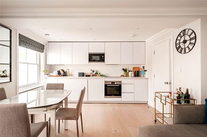 2 Bedroom Flat For Sale In Dawson Place, London, W2