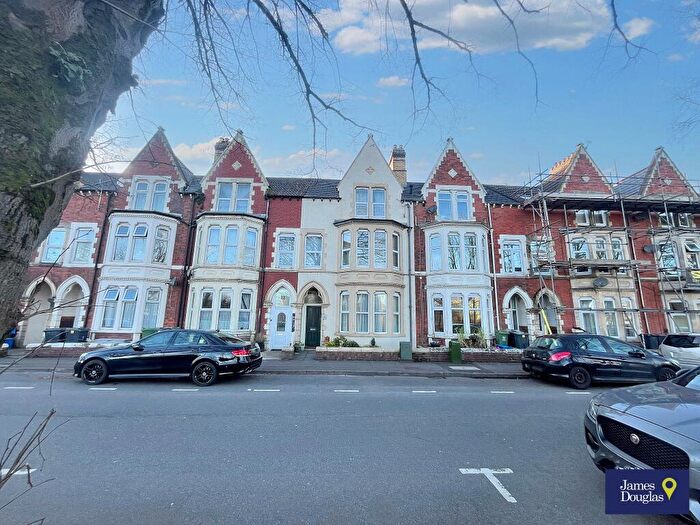 6 Bedroom Terraced House For Sale In Taff Embankment, Grangetown, Cardiff, CF11