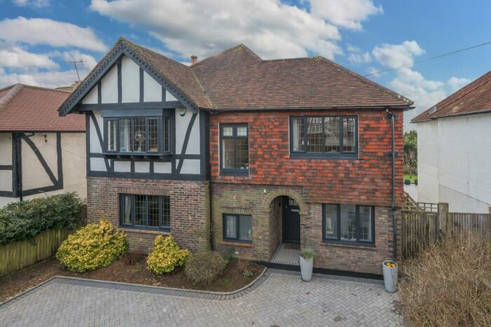 4 Bedroom Detached House To Rent In Shirley Drive Hove, BN3