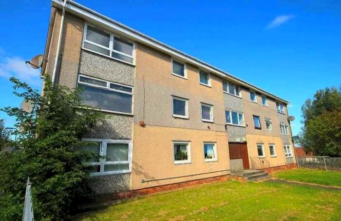 3 Bedroom Flat To Rent In Addiewell Place, Coatbridge, ML5
