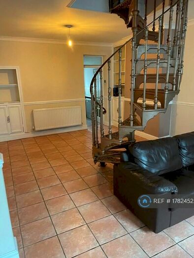 3 Bedroom Semi-Detached House To Rent In Cyfarthfa Street, Cardiff, CF24