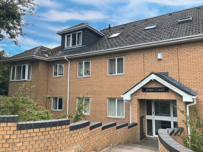 2 Bedroom Flat To Rent In Claerwen Drive, Cyncoed, Cardiff, CF23