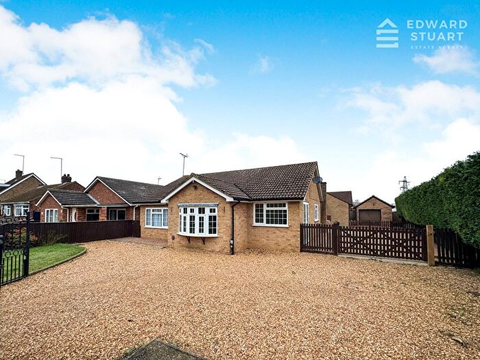 3 Bedroom Bungalow For Sale In Palmers Road, Fengate, Peterborough, Cambridgeshire, PE1