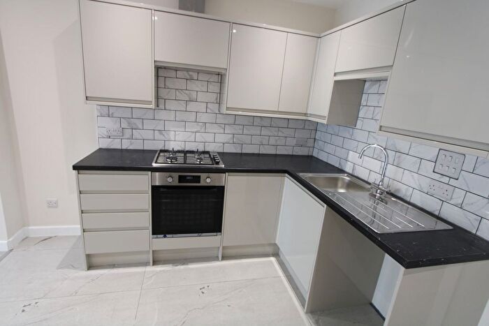 1 Bedroom Flat To Rent In London Road, Mitcham, CR4