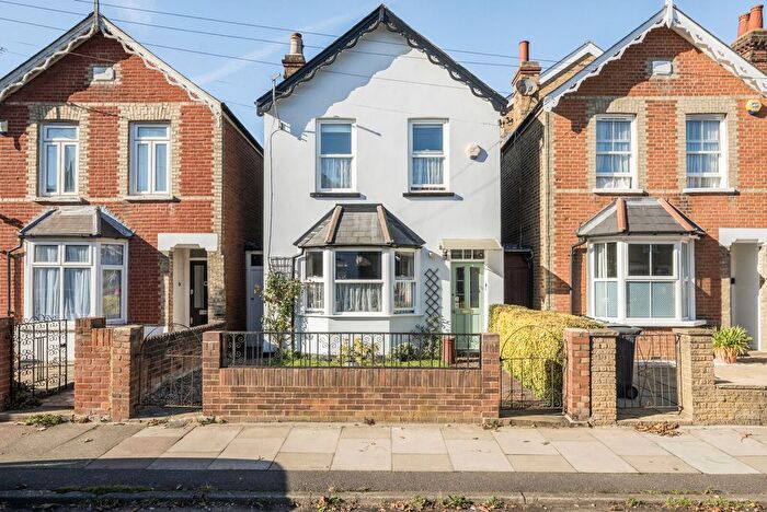 3 Bedroom Detached House For Sale In Richmond Park Road, Kingston Upon Thames, KT2