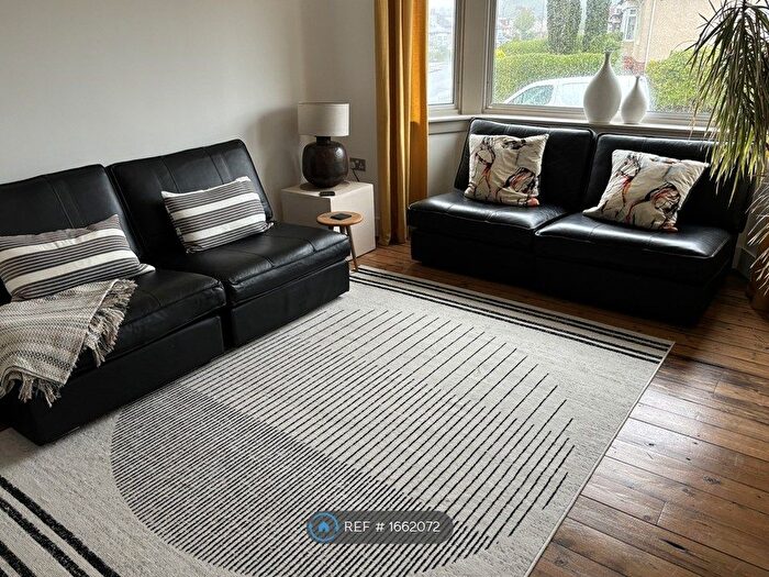 1 Bedroom Flat To Rent In Parkside Road, Motherwell, ML1