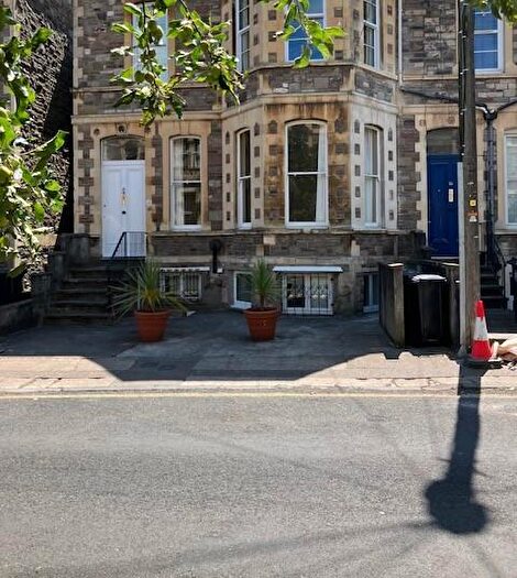 3 Bedroom Flat To Rent In Waverley Road, Bristol, BS6