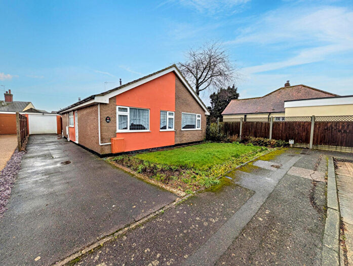 3 Bedroom Detached Bungalow For Sale In Hatchcroft Gardens, Colchester, CO7