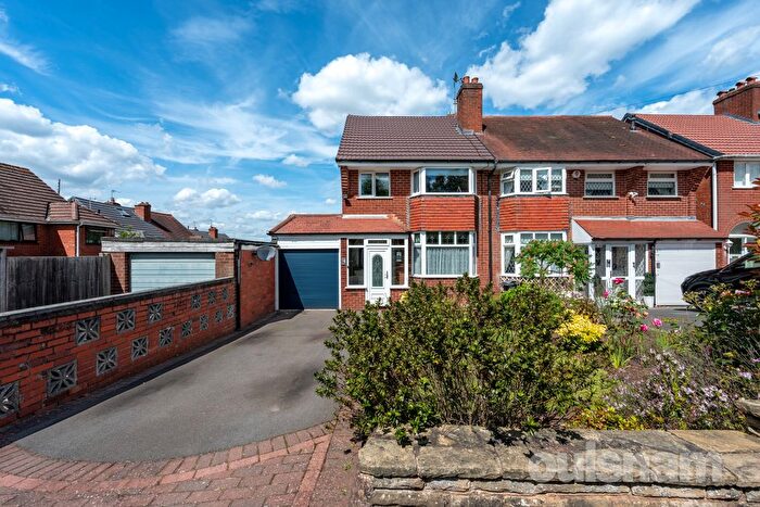 3 Bedroom Semi Detached House For Sale In Fancott Road, Northfield, Birmingham, B31