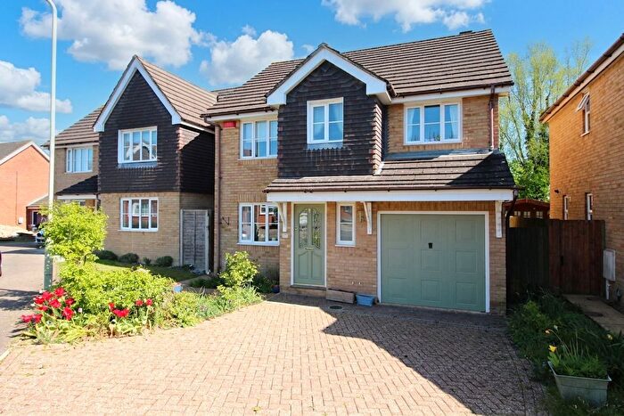 4 Bedroom Detached House For Sale In Constantine Road, Ashford, TN23