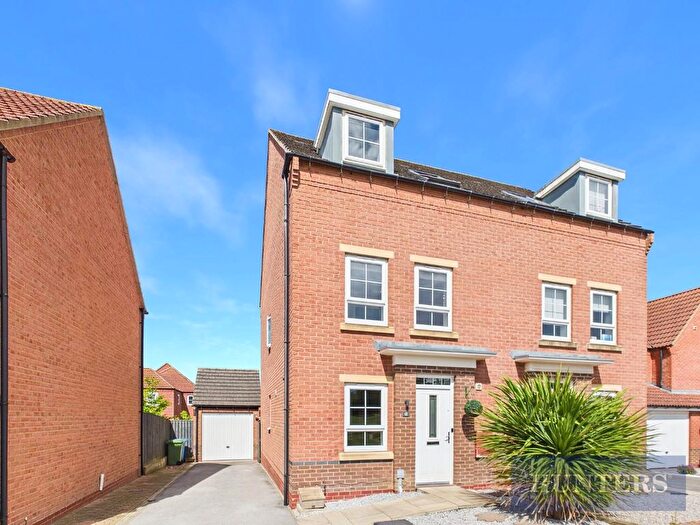3 Bedroom Semi Detached House For Sale In Dairy Lane, Cayton, Scarborough, YO11