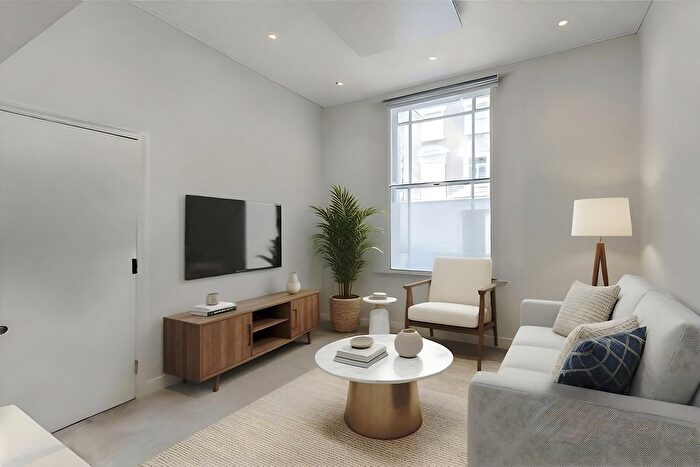 1 Bedroom Studio For Sale In Gloucester Street, London, SW1V