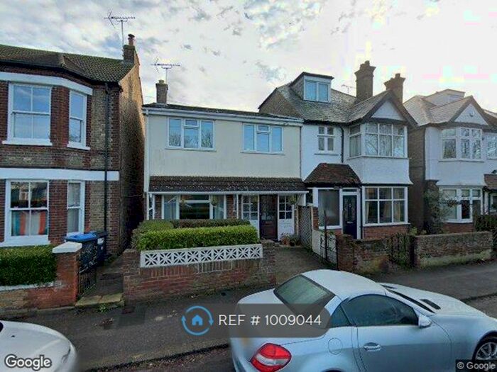 3 Bedroom Semi-Detached House To Rent In Edge End Road, Broadstairs, CT10
