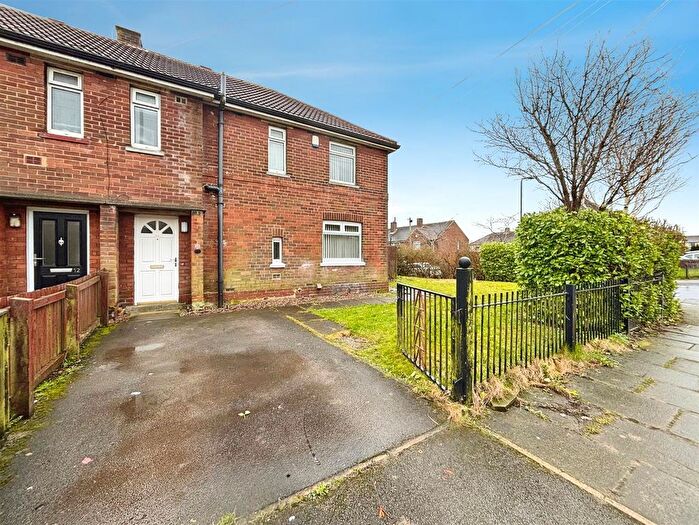 3 Bedroom Semi-Detached House For Sale In Calderstone Avenue, Bradford, BD6