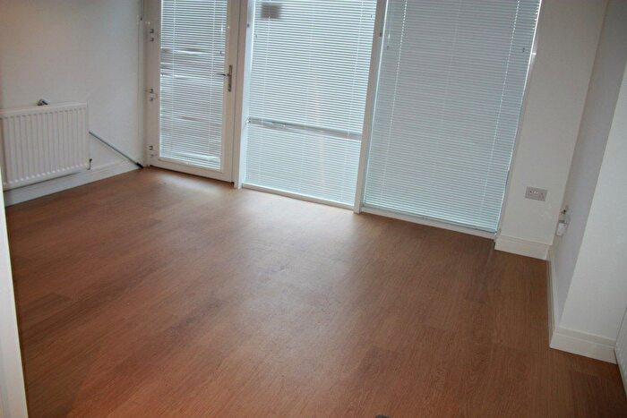 1 Bedroom Flat To Rent In George Place, Plymouth, PL1