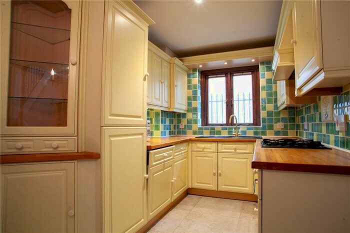 2 Bedroom Maisonette To Rent In Grove Street, Bath, BA2