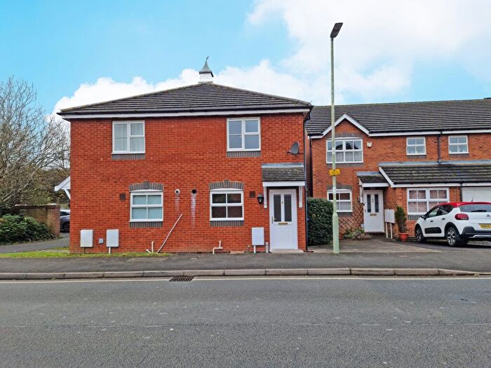 2 Bedroom Semi-Detached House To Rent In Waterloo Drive, Banbury, Oxon, OX16