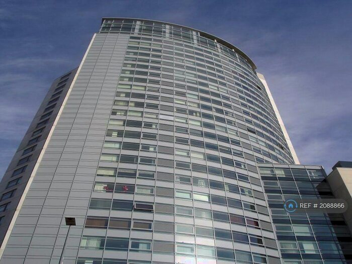 2 Bedroom Flat To Rent In Beetham Tower, Liverpool, L3