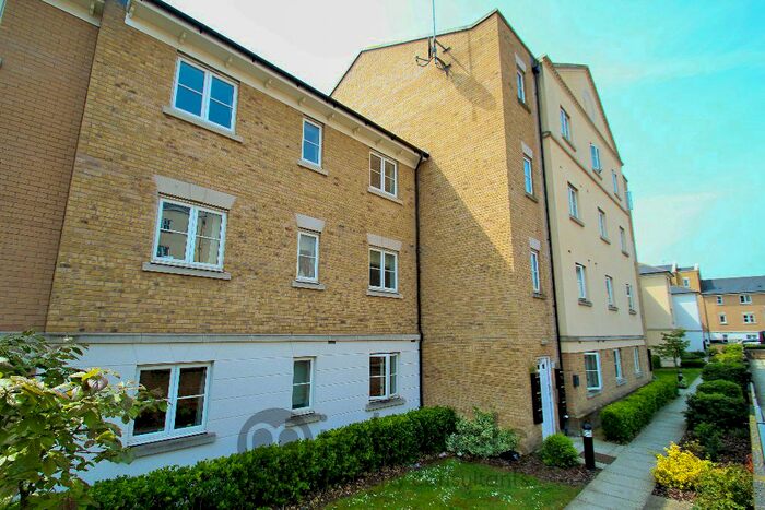 2 Bedroom Flat To Rent In Woods Court, Colchester, CO4