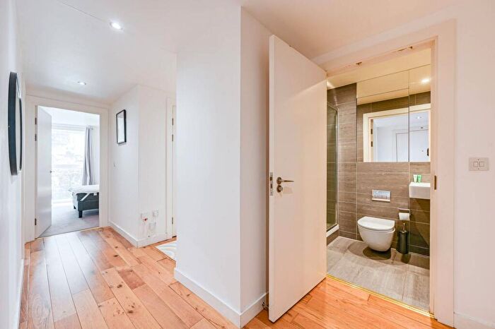 2 Bedroom Flat For Sale In Conington Road, Lewisham, London, SE13