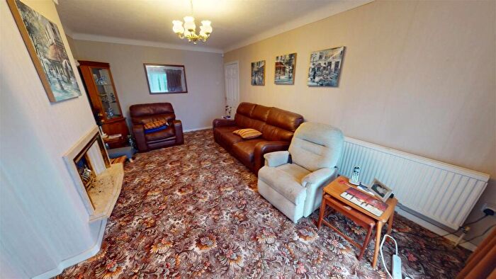2 Bedroom Semi-Detached Bungalow For Sale In Fairhaven Road, Southport, PR9
