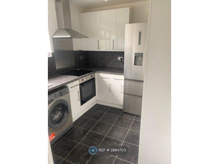 1 Bedroom Flat To Rent In Swiftsden Way, Bromley, BR1