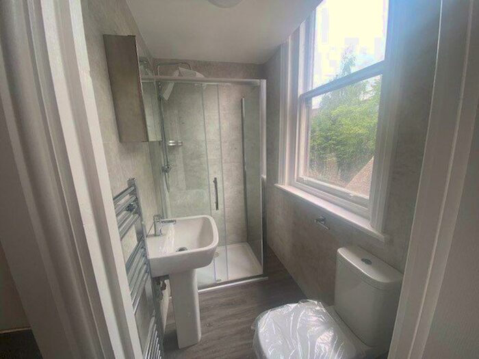 Studio To Rent In Studio, DE1 - Photo 3