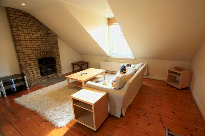 1 Bedroom Flat To Rent In Chelverton Road, Putney, SW15