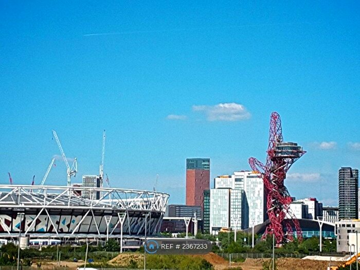 1 Bedroom Flat To Rent In Manhattan Building, London, E3