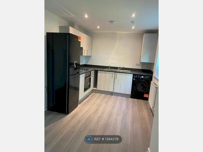 2 Bedroom Flat To Rent In Lea House, Coventry, CV6