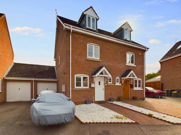 3 Bedroom Semi-Detached House For Sale In Constable Place, Downham Market, PE38