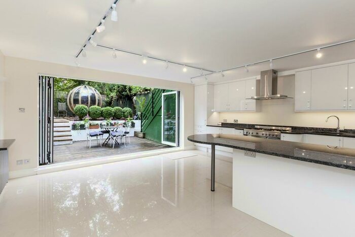 5 Bedroom House To Rent In Hilgrove Road, South Hampstead, NW6