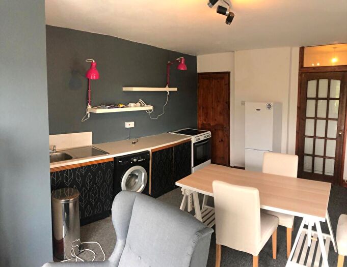 1 Bedroom House To Rent In Sketty Avenue, Sketty, Swansea, SA2