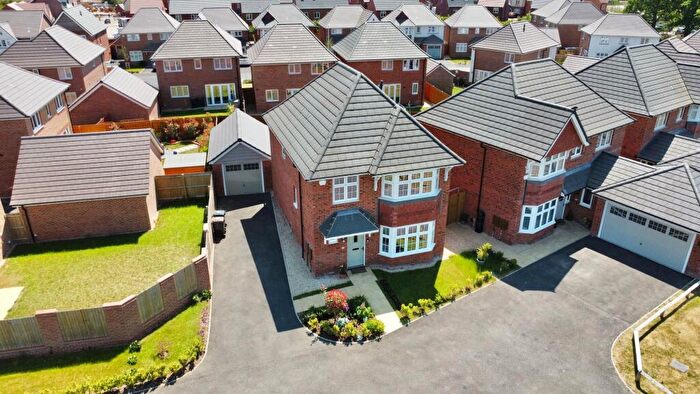 4 Bedroom Detached House For Sale In Claudius Way, Nuneaton, CV11