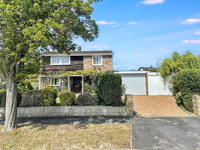 3 Bedroom Detached House For Sale In Aveland Road, Ketton, Stamford, PE9