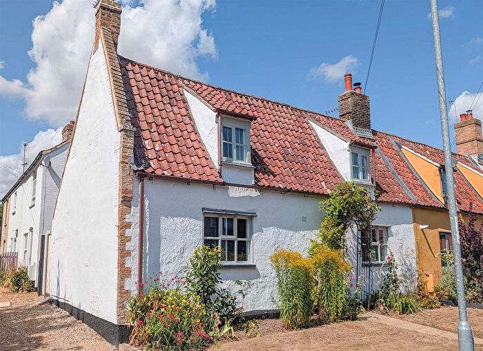 2 Bedroom End Of Terrace House For Sale In Mill Street, Isleham, Ely, CB7