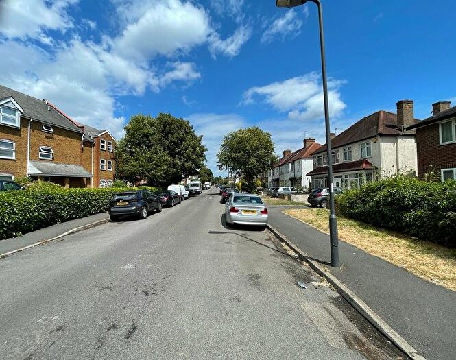 3 Bedroom Detached House For Sale In College Road, Harrow Weald, HA3