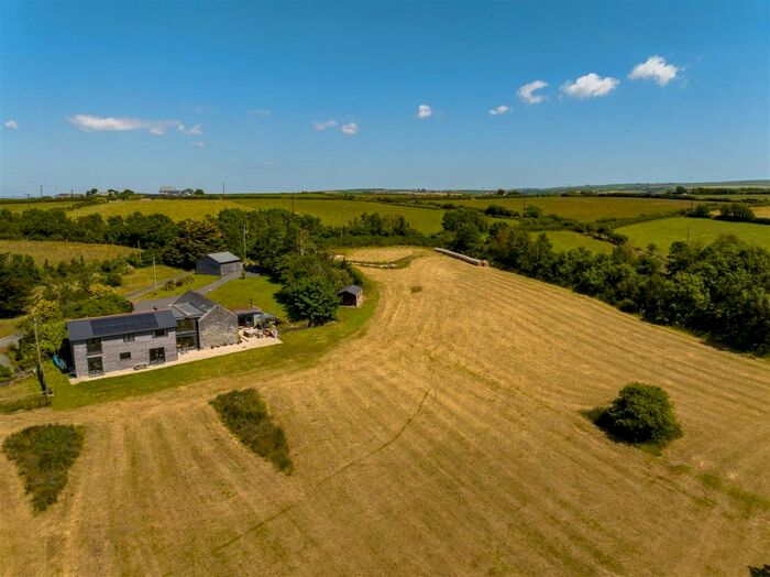 5 Bedroom Barn Conversion For Sale In Nr Padstow, PL27
