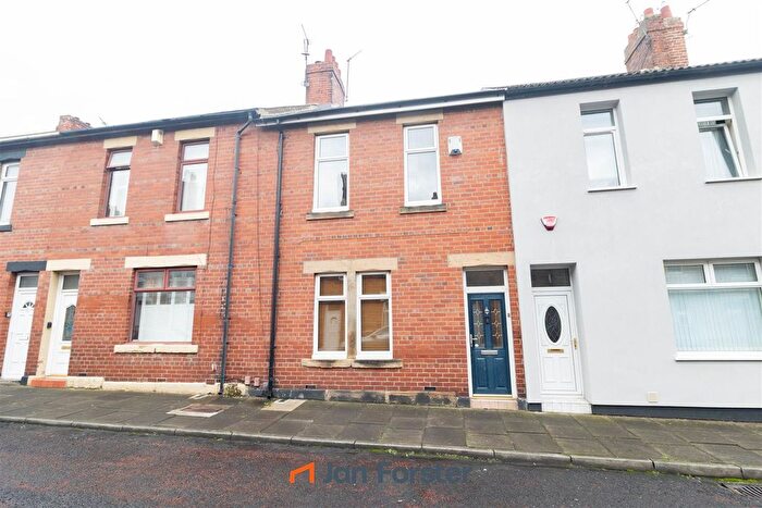3 Bedroom Terraced House For Sale In Elsdon Terrace, North Shields, NE29