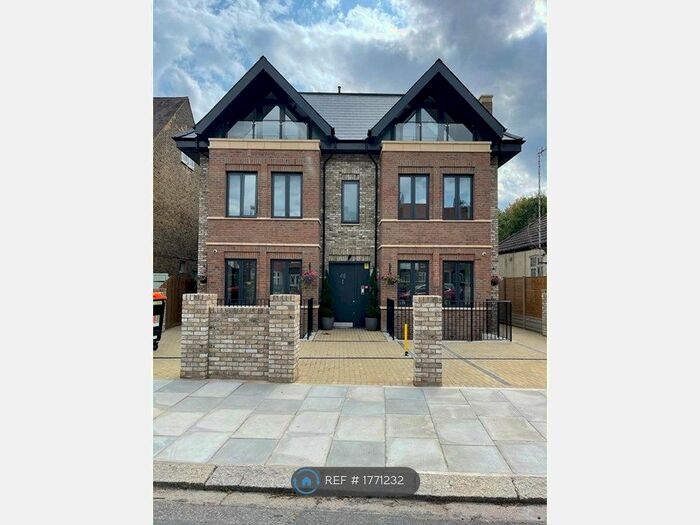 2 Bedroom Flat To Rent In Rosemont Road, London, W3