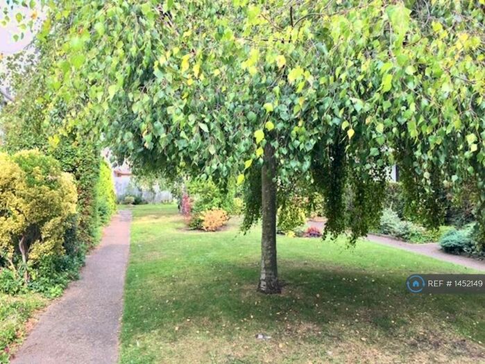 3 Bedroom Terraced House To Rent In Birch Close, Cambridge, CB4