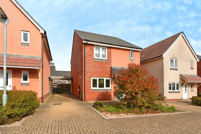 3 Bedroom Detached House For Sale In Wolfson Drive, Basingstoke, Hampshire, RG24