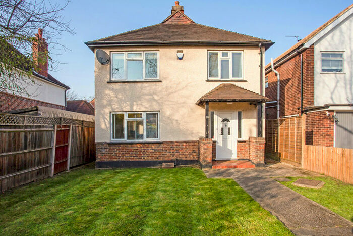 3 Bedroom Detached House To Rent In Lennard Road, Sydenham, SE26