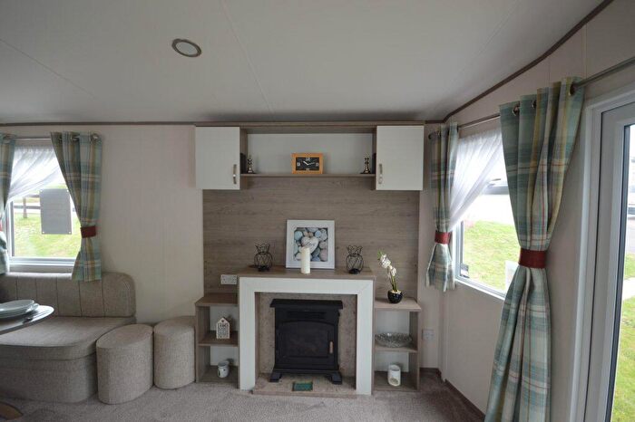 2 Bedroom Park Home For Sale In Dawlish Sands Holiday Park, EX7