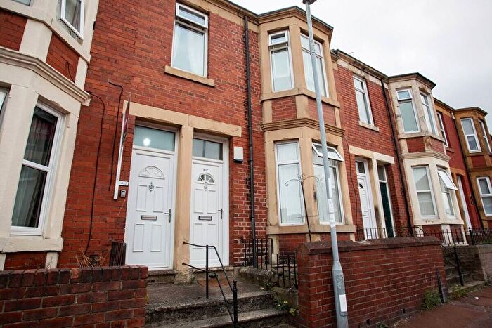 3 Bedroom Flat To Rent In Brighton Road, Gateshead, NE8